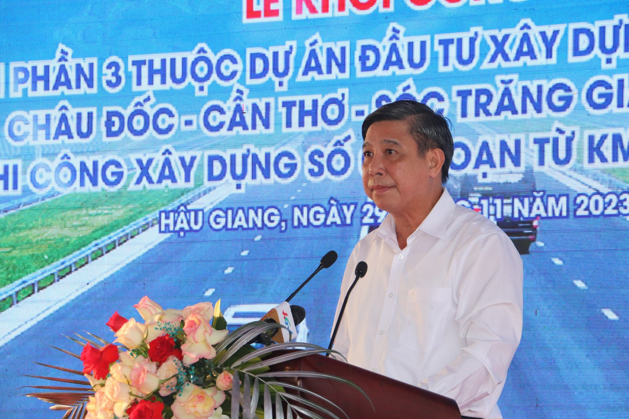 Hậu Giang khởi công gói thầu số 2 cao tốc Châu Đốc- Cần Thơ - Sóc Trăng - Ảnh 1. Hậu Giang khởi công gói thầu số 2 cao tốc Châu Đốc- Cần Thơ - Sóc Trăng - Ảnh 1.